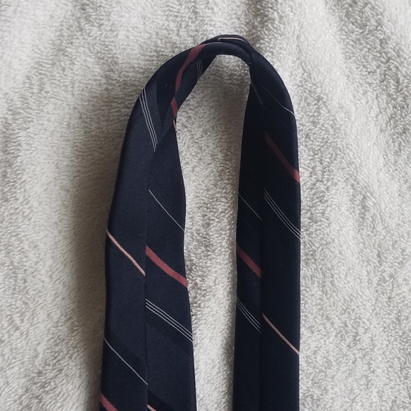 Oscar de la Renta - Picture 10 of 13